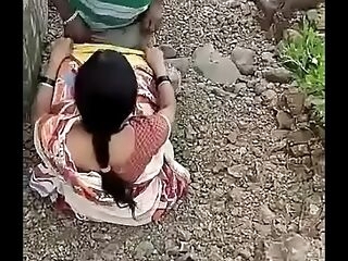 Cheating Indian Wifey Nails Paramour outdoors while Hubby at work