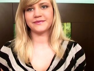 Young Ash-blonde Has Her Vagina Creampied