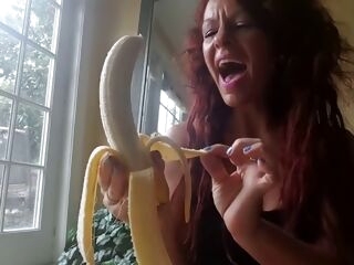 banana gets a blowjob