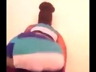 huge ass booty clapping